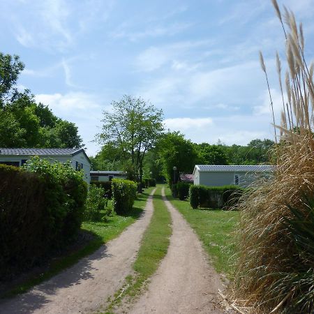 Camping Le Picardy Hotel Pinchefalise Exterior photo